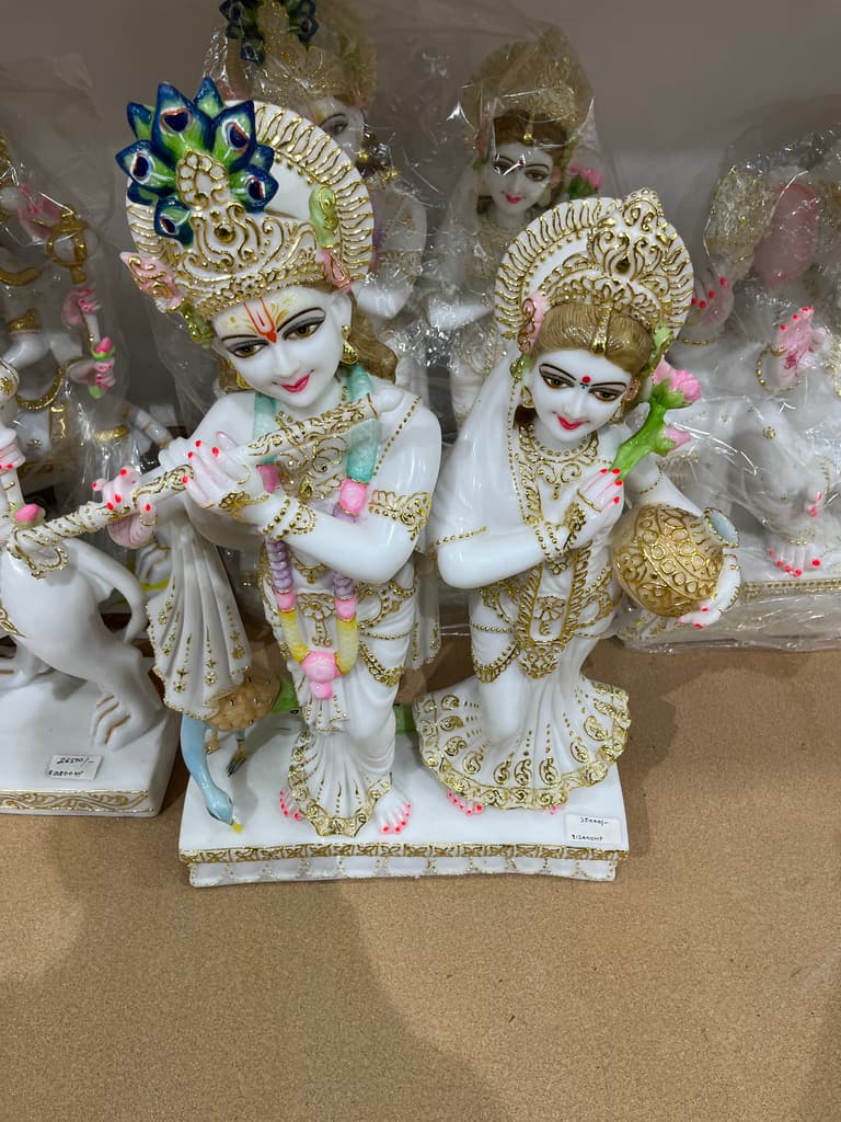 White Statue of Hindu Deity | Sculpture | Bronze | Gold