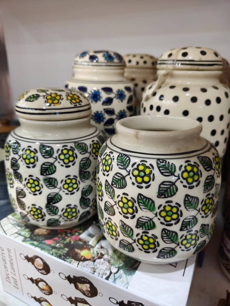 Vase with Flowers | Ceramic | White | Green