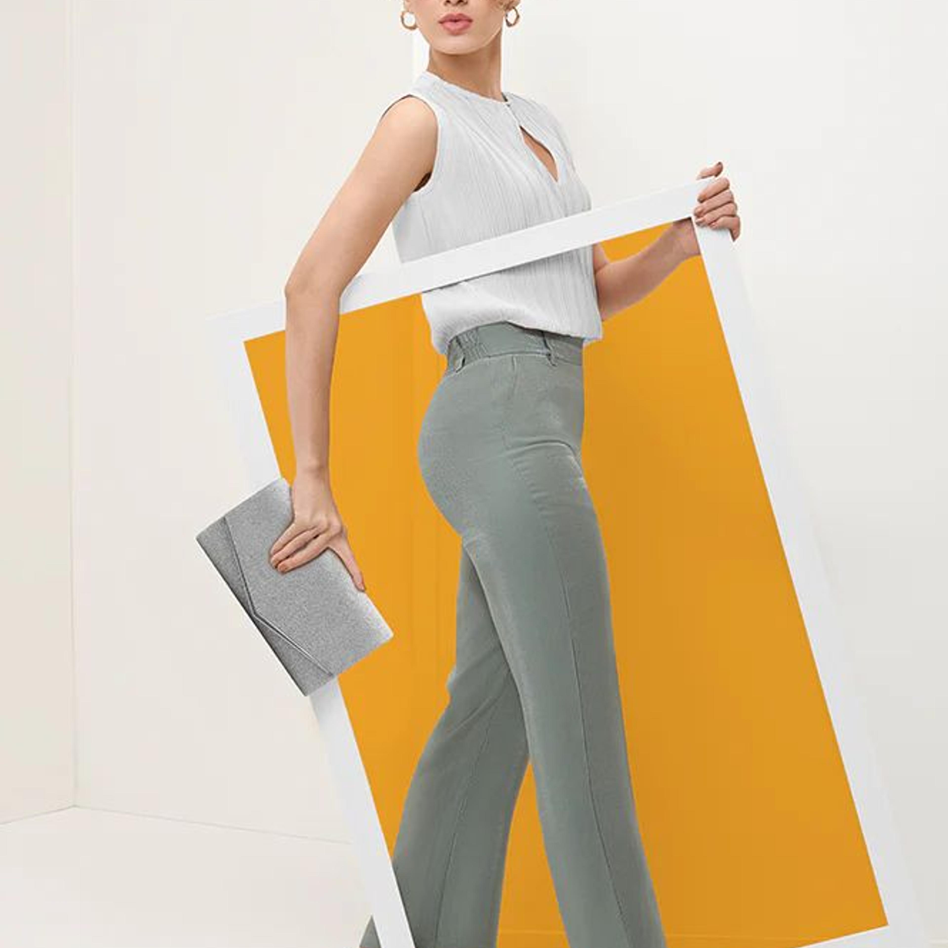 Grey Solid Straight Fit Woven Pants With Elasticated Back
