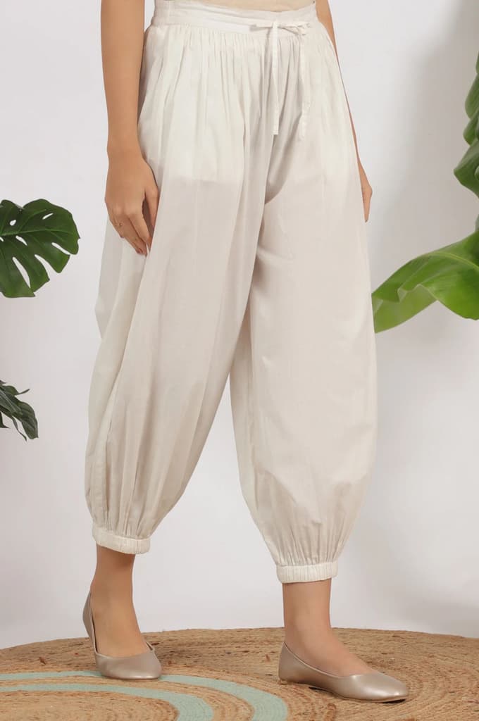 White Ankle Length Pure Cotton Gathered Pants — photo 5