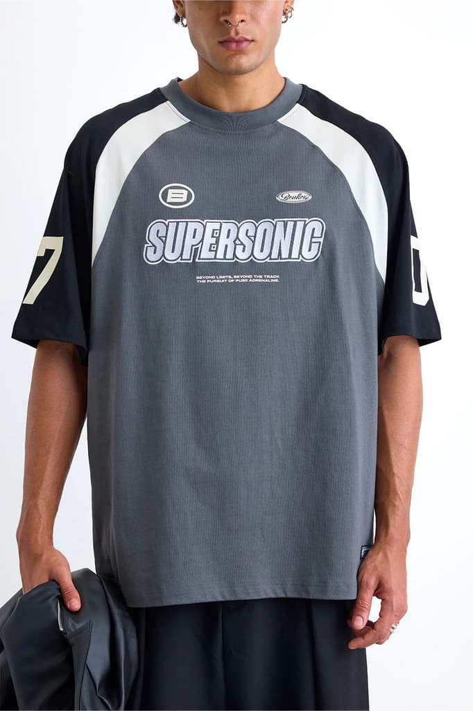 Supersonic 07 Oversized T-shirt — photo 5
