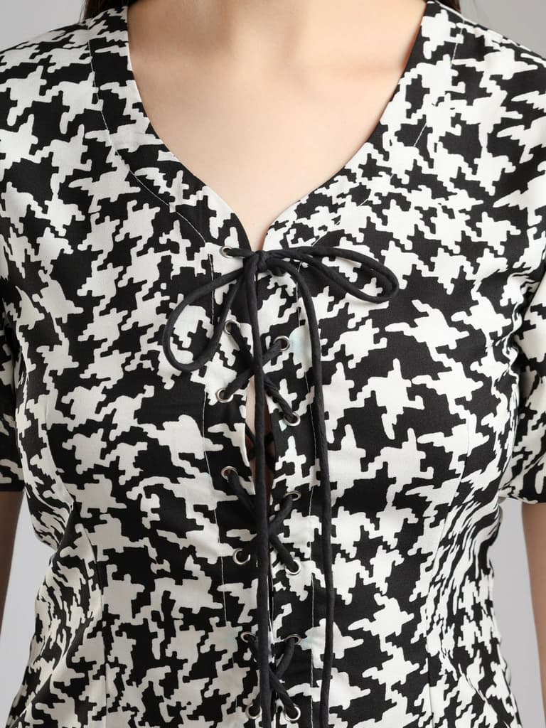 Nyra Abstract Top - Black and White — photo 2