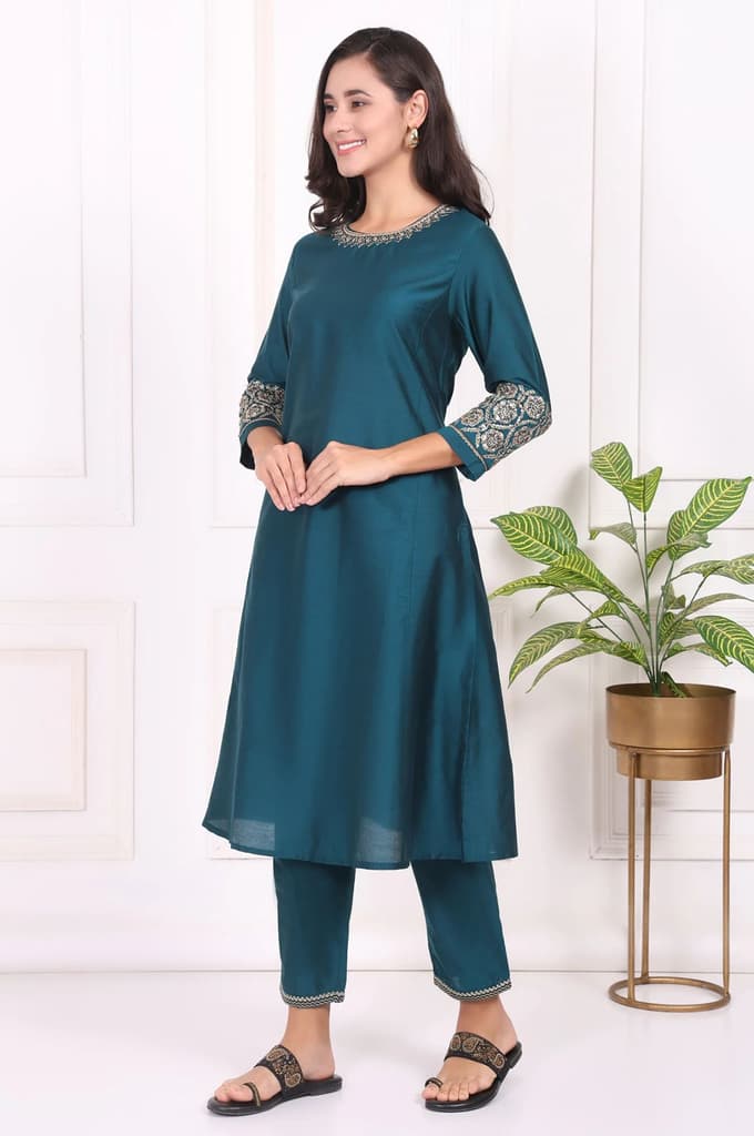 Teal Solid Metallic Embroidered Straight Kurta — photo 4
