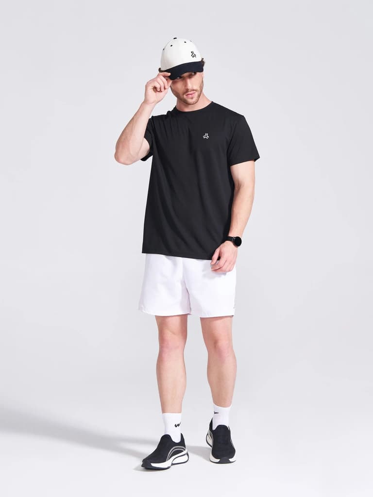 Men's Black Solid Round Neck T-Shirt — photo 4