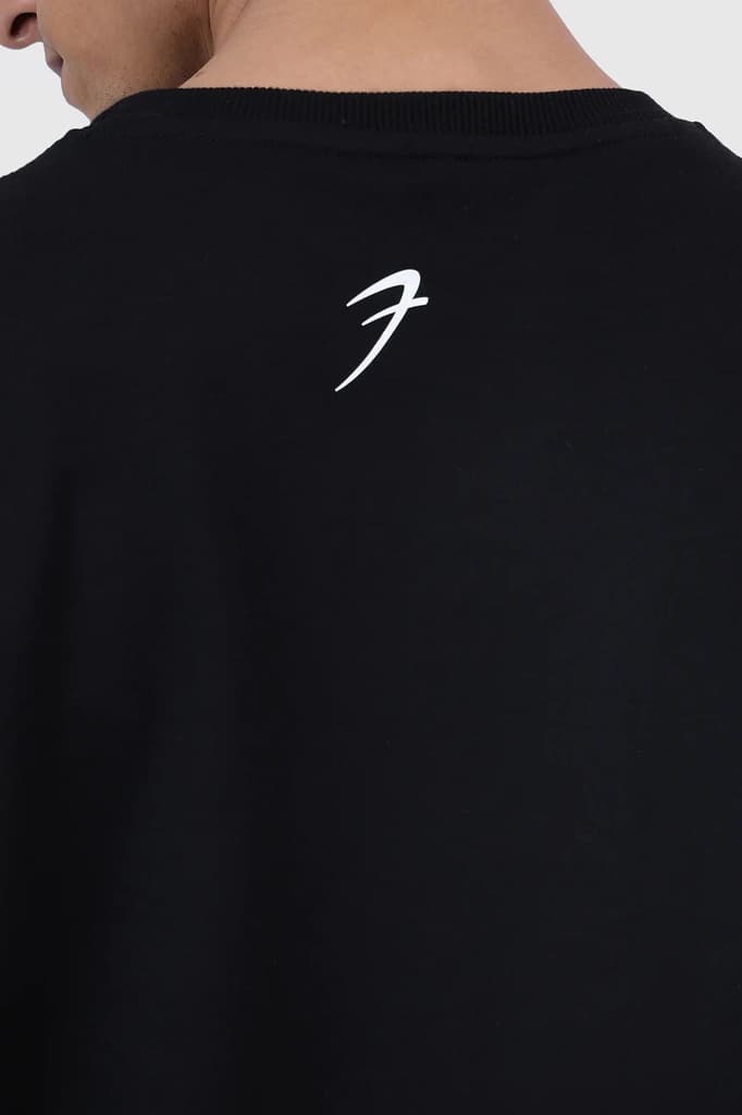 Twin Fangs Oversized T-shirt Black — photo 3