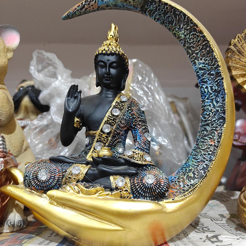 Gold Buddha Statue | Decorative | Gold | Black