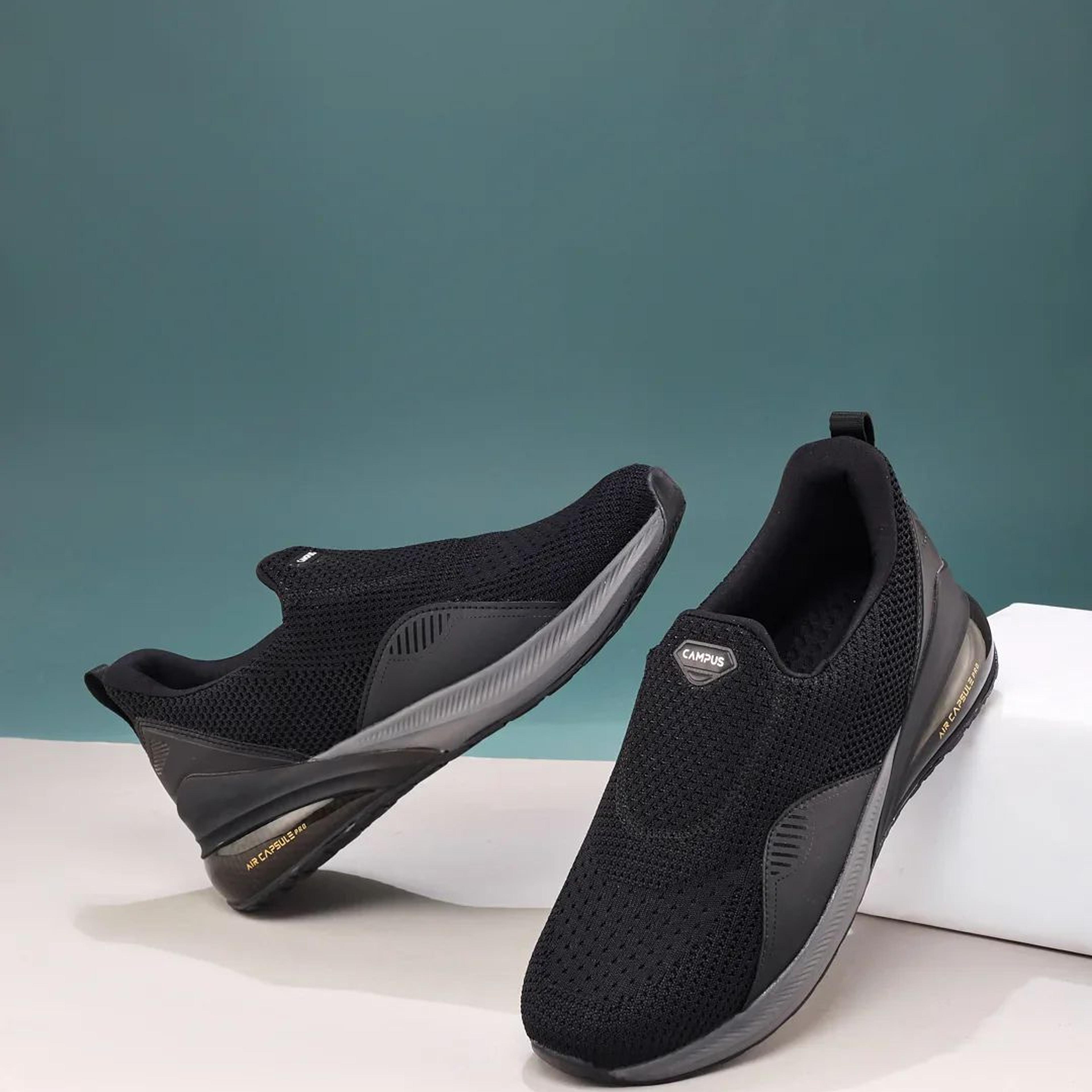 CROWD Black Men's Walking Shoes