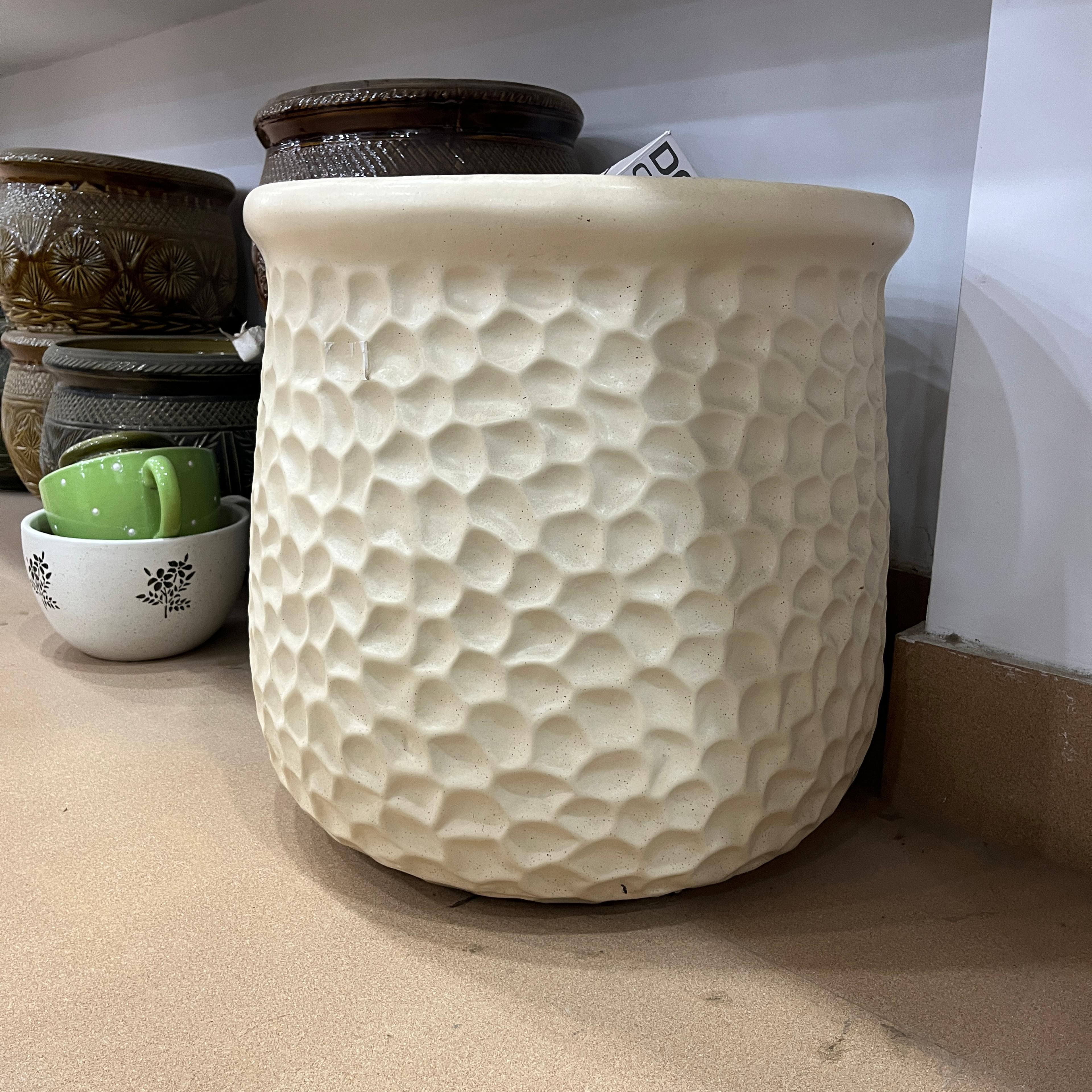 White Vase with Green Dots | Vase | Ceramic | White | Green Dots