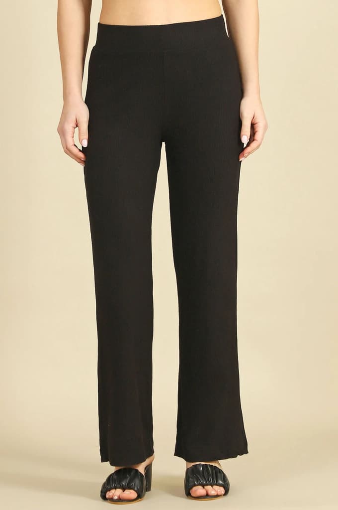 Black Solid Straight Fit Pants With Slip On Closure — photo 2
