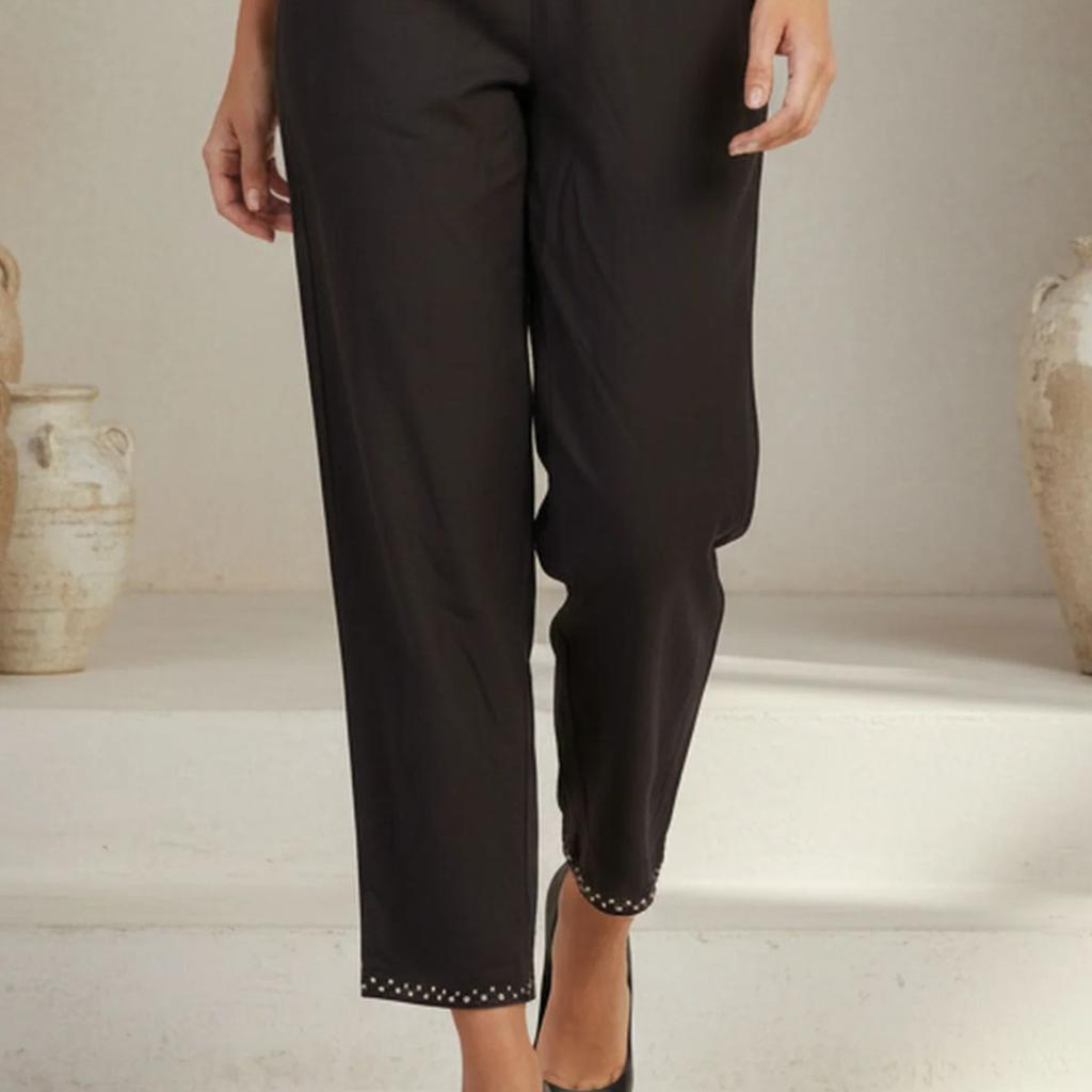 Black Solid Cotton Blend Ankle Length Mid Rise Straight Pants