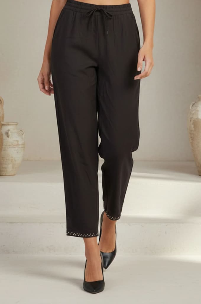 Black Solid Cotton Blend Ankle Length Mid Rise Straight Pants — S
