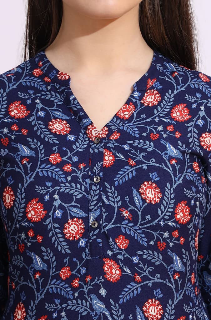 Blue Bold Floral Printed Cotton Cambric Straight Kurta — photo 4