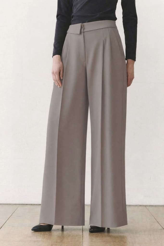 Clean Collar Waist Pleated Trousers