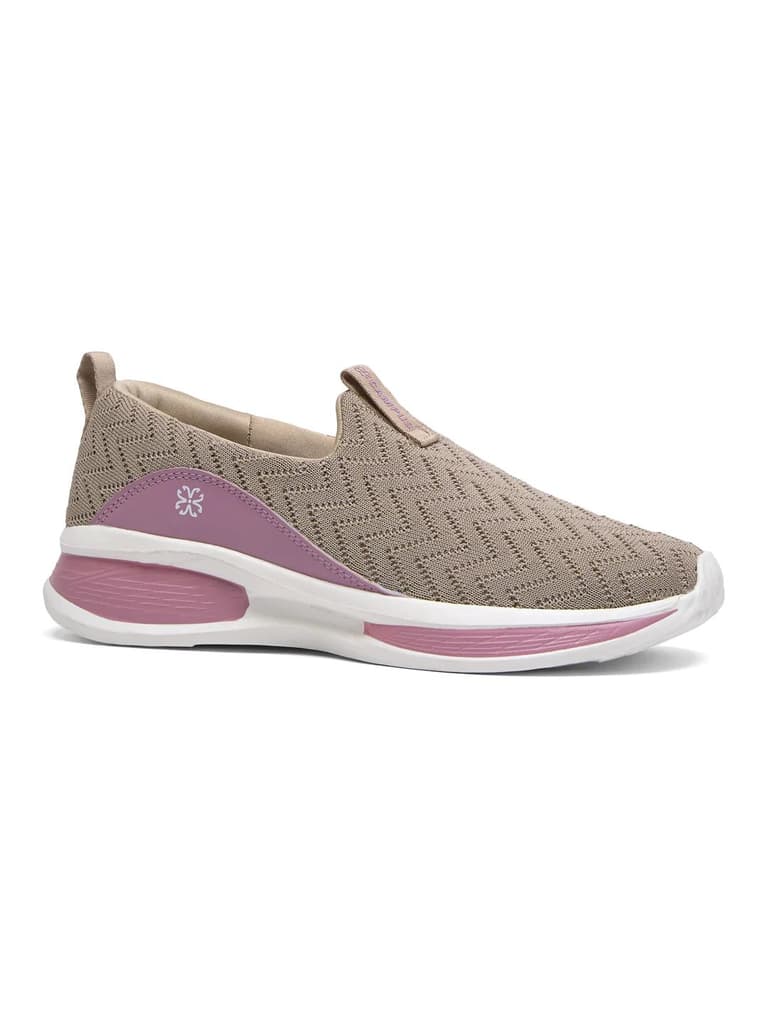 GARU Beige Women's Walking Shoes — Beige / 4