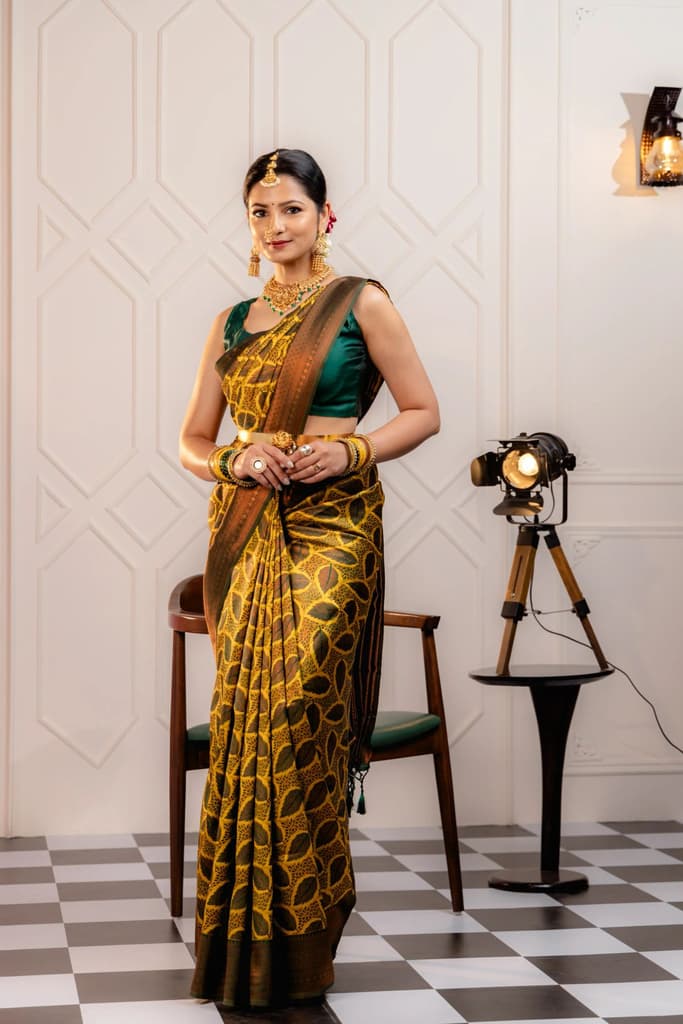 Mimosa Women's Woven Design Kanjivaram Style Art Silk Saree With Blouse Piece : SA00001776YLWFREE — Yellow