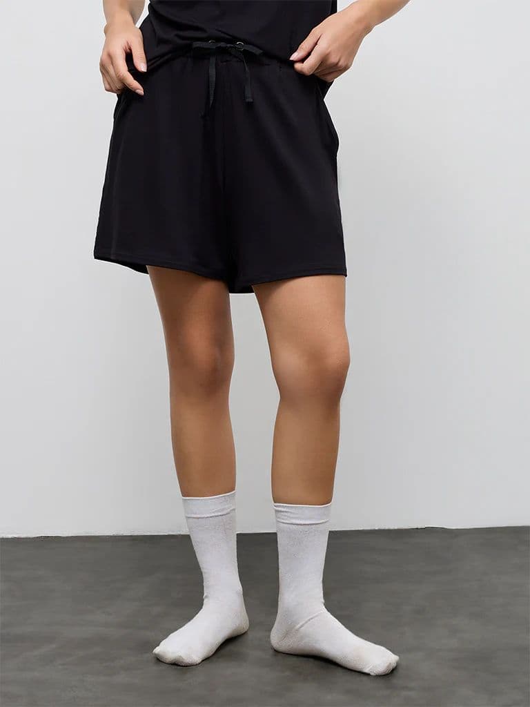Wunderlove Black Solid High-Rise Shorts — photo 2