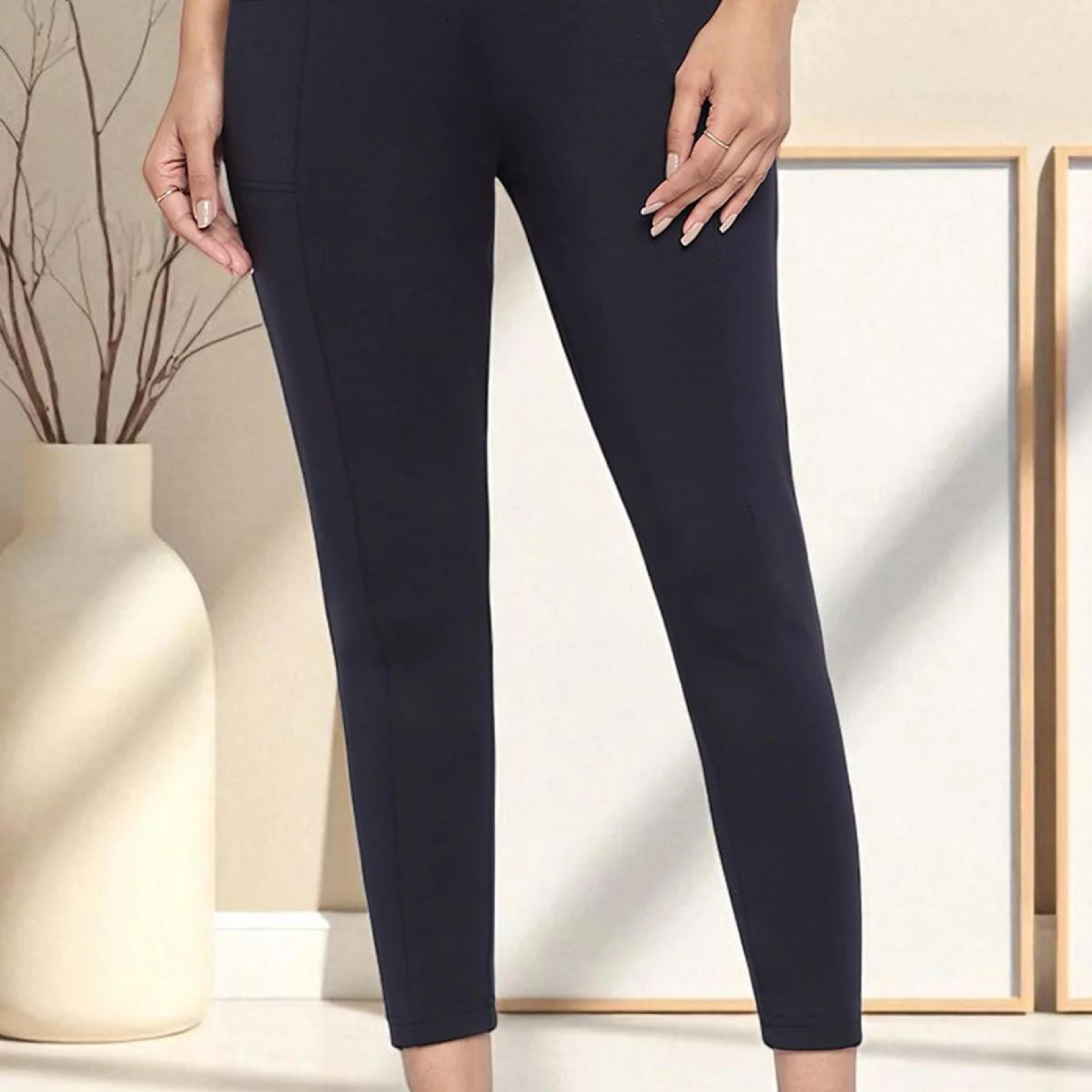 Black Solid Mid Rise Tights in Calf Length