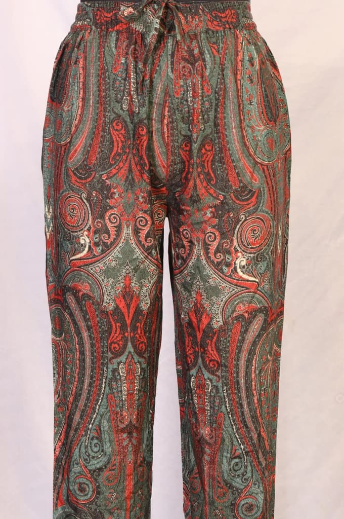 Green Paisley Mettalic Embroidered Pashmina Shimmer Anarkali Kurta with Straight Pants Set — photo 5