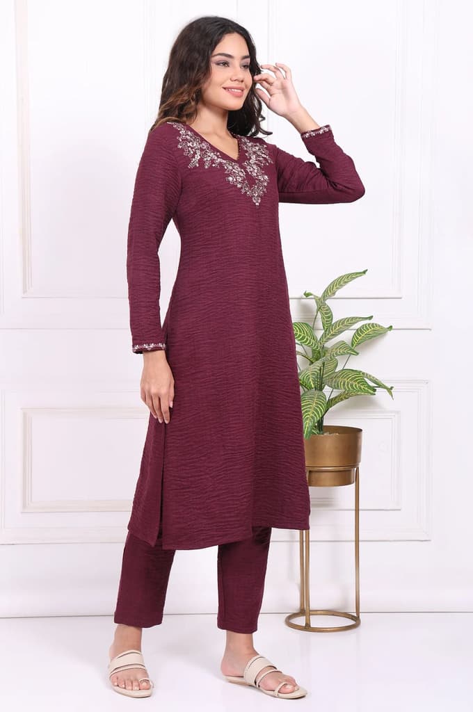 Maroon Embroidered Straight Kurta with Straight Pant and Dupatta Set — photo 5