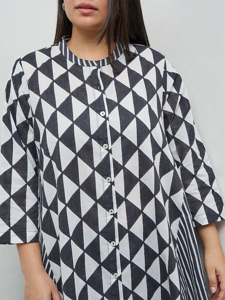 Diza Black Geometric Printed Cotton A-Line Kurta — photo 3