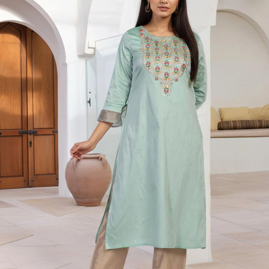 Green Embroidered Straight Kurta