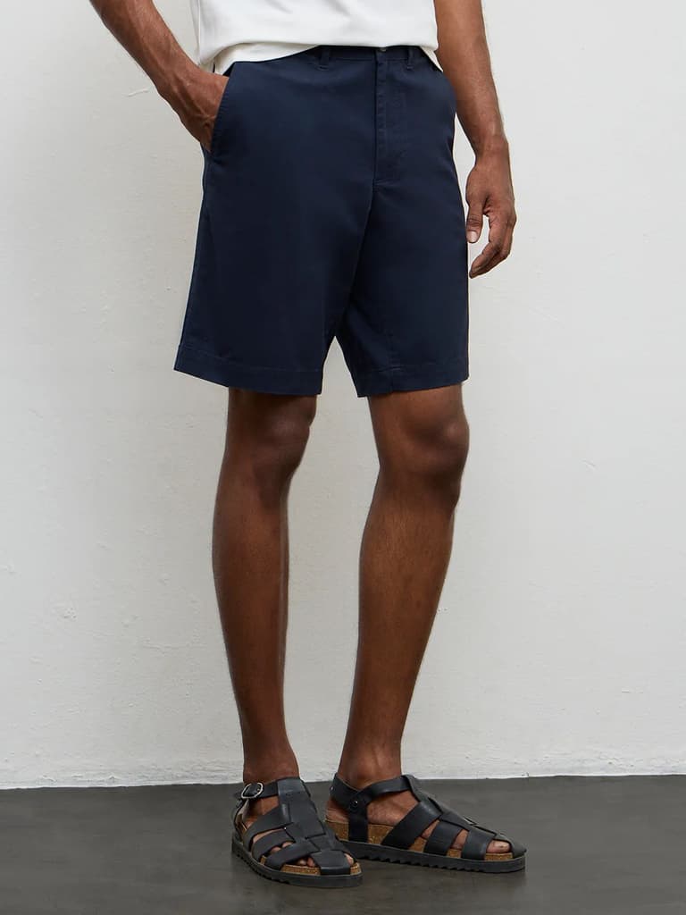 WES Casuals Navy Relaxed-Fit Mid-Rise Cotton-Blend Shorts — photo 2