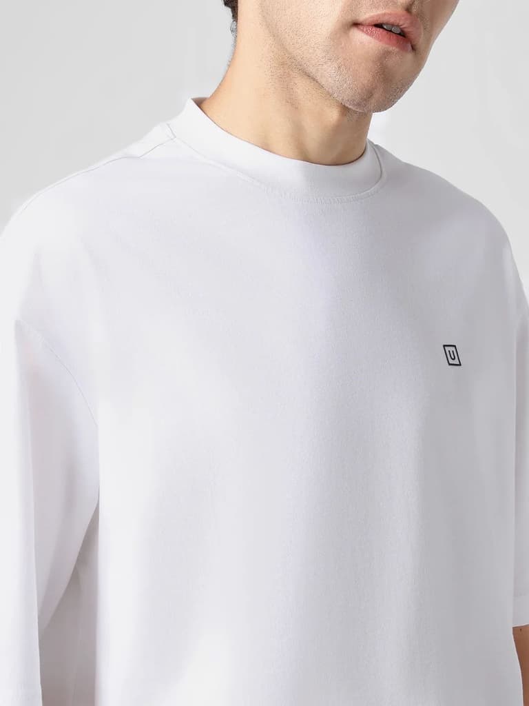 Men's White Solid Round Neck Oversized Half Sleeve Cotton T-Shirt — photo 5