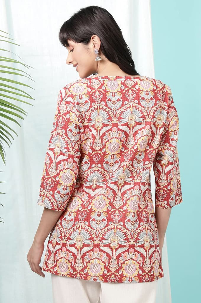 Red Floral Printed Cotton Slub Short Kurti — photo 6