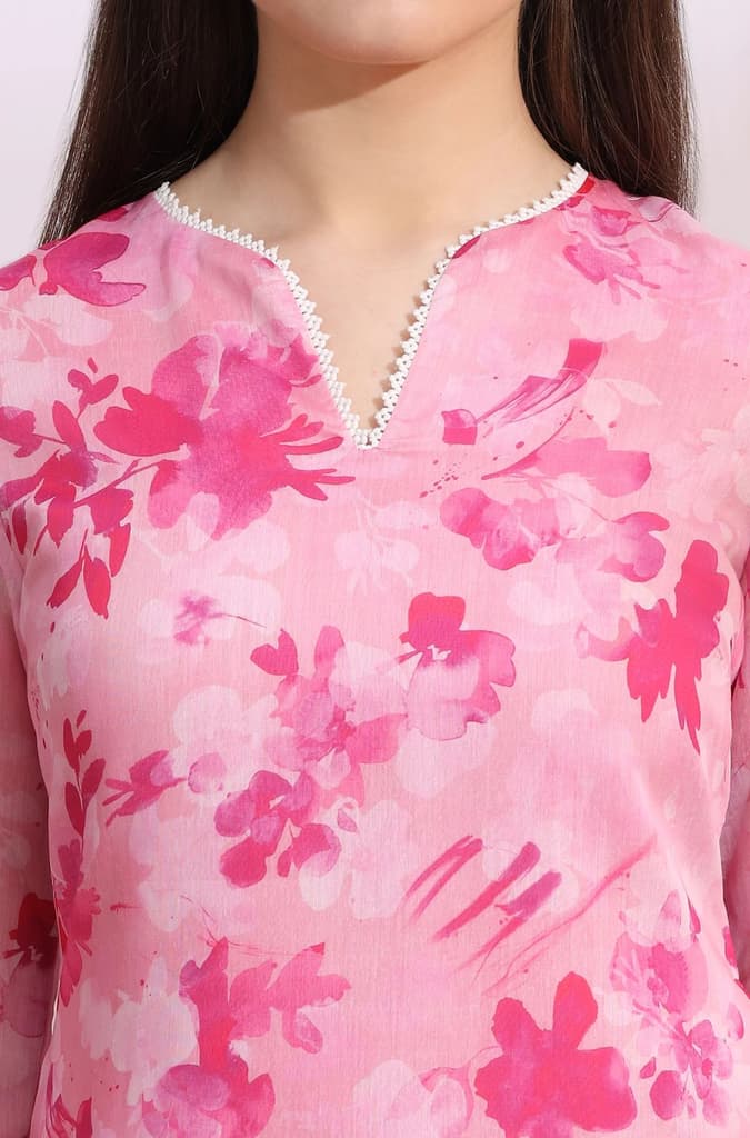 Pink Bold Floral Printed Pure Cotton Straight Kurta with Lace — photo 4
