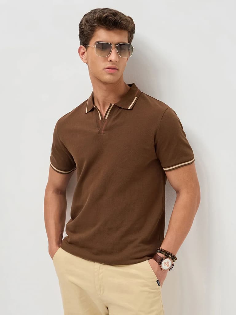 Men's Dark Brown Solid Regular Fit Half Sleeve Cotton Polo T-Shirt — S / Dark Brown