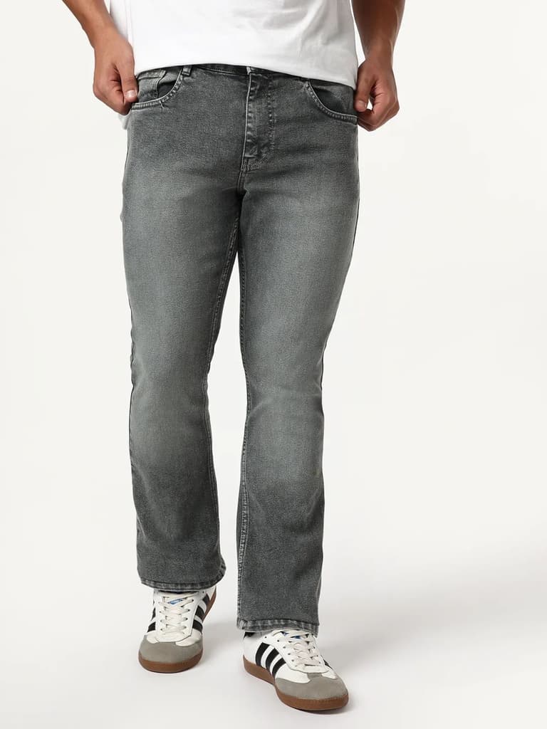 Men's Grey Bootcut Fit Mid Rise Tinted Heavy Washed Jeans Stretchable — photo 2