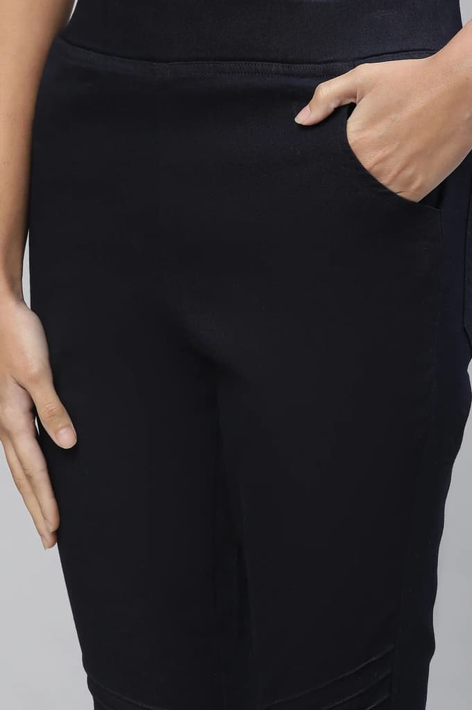 Navy Blue Solid Slim Fit Denim Jeggings With Pintuck Detail — photo 6
