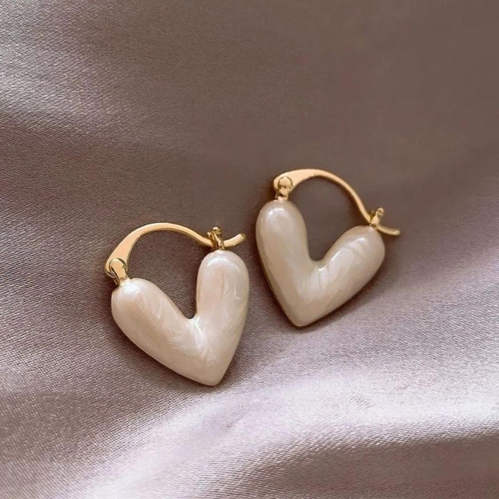 Cherished Hearts - Glowing Heart Stud Earrings — White