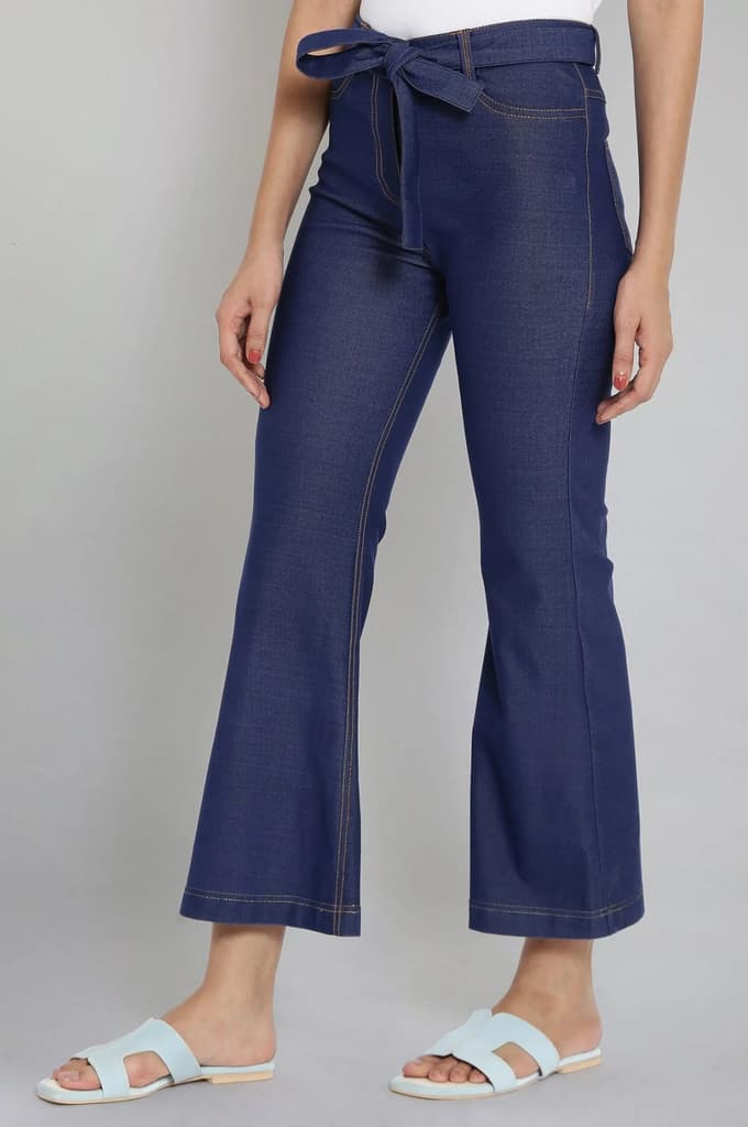 Navy Blue Solid Boot Cut Denim Pants With Waist Belt — photo 3