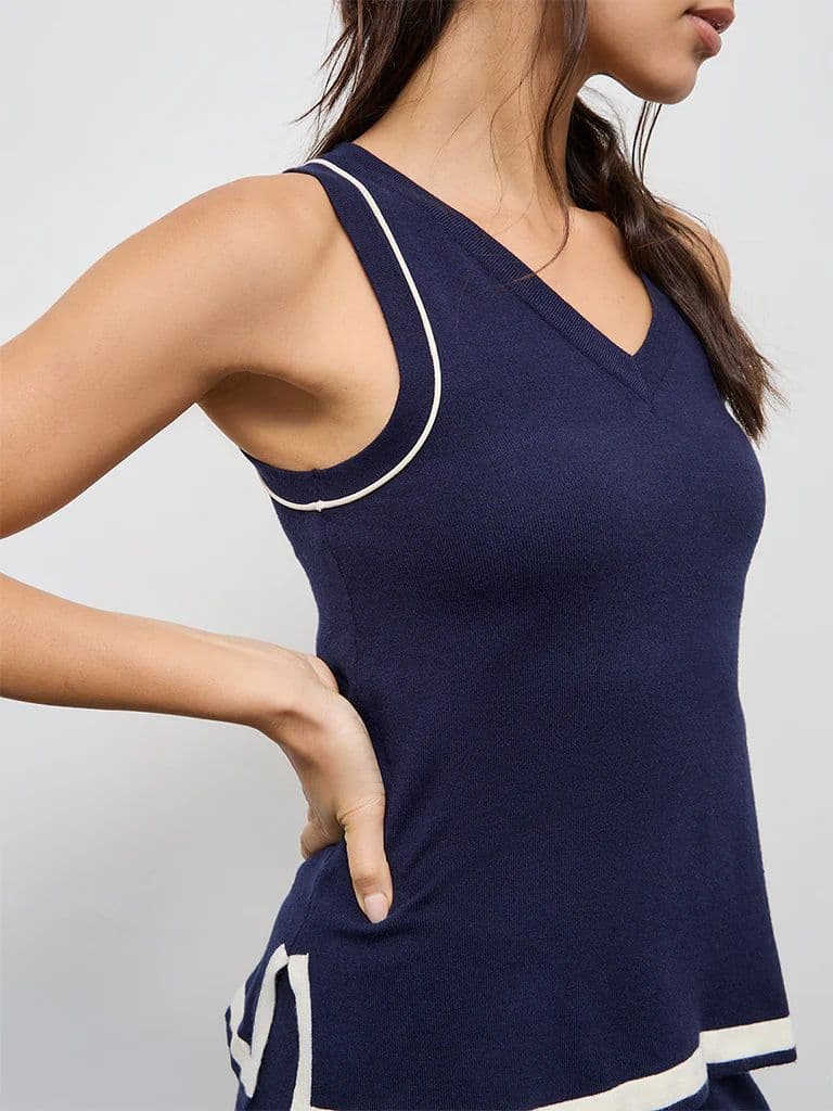 Wunderlove Navy Contrast Detailed V-Neck Top — photo 3