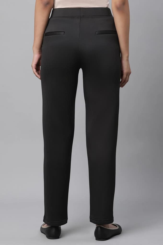 Black Solid Straight Fit Pants With Side Pockets — photo 3