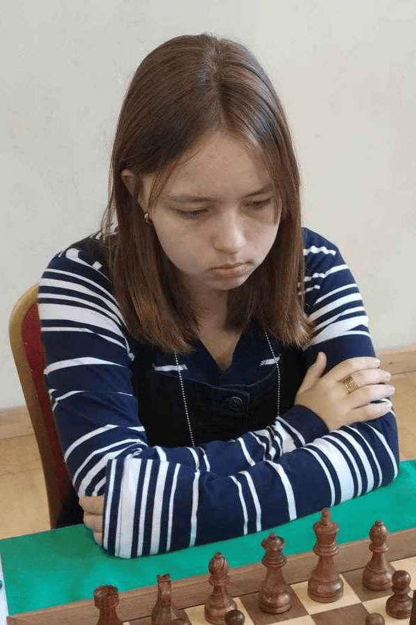 https://imagedelivery.net/TYqlr554ROvalYn22Vfjbg/9e3ce2e7-7b35-439e-d59d-a99f36362a00/w=600,h=900