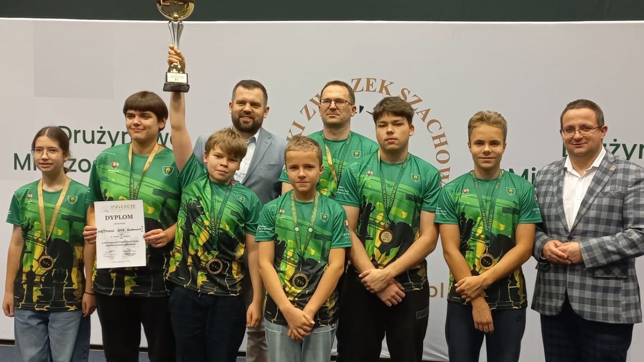 juniorzy-druzynowymi-mistrzami-slaska-juniorow-w-szachach-szybkich-001