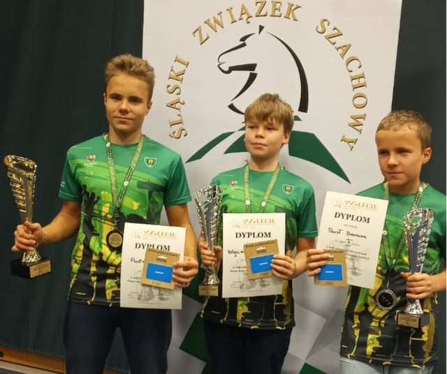 z-sukcesami-podczas-indywidualnych-mistrzostw-slaska-juniorow-001