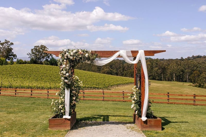 Yarra-Ranges-Estate-Wedding_0032.jpg