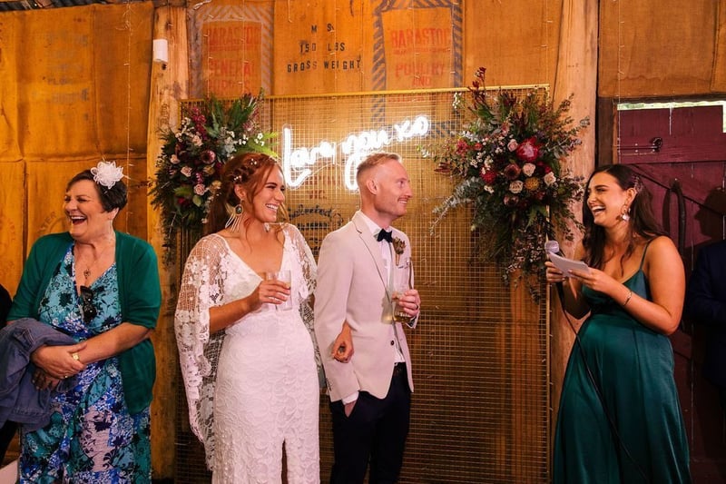 BAXTER-BARN-WEDDING-PHOTOGRAPHY-MORNINGTON_0131.jpg