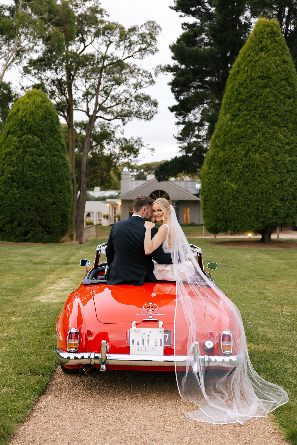 Wedding Photographer at Lancemore Lindenderry Red Hill Madeleine Josh784