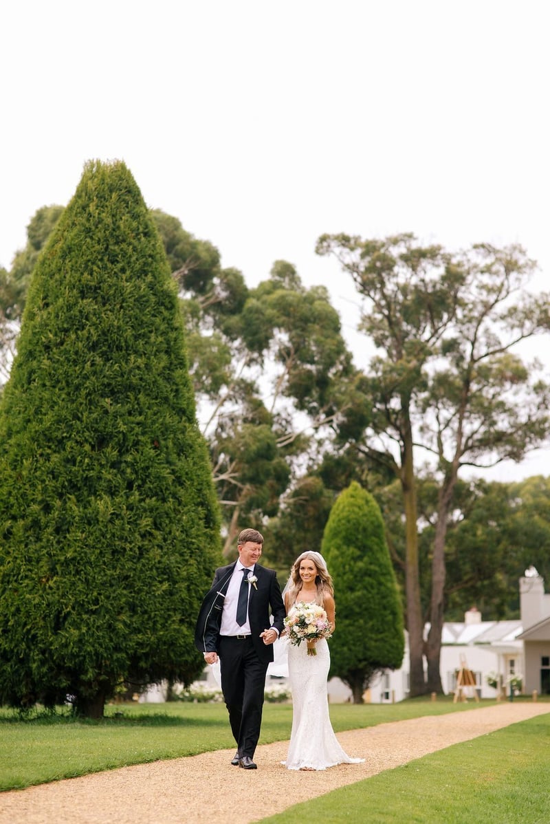 MORNINGTON-PENINSULA-WEDDING-PHOTOGRAPHY-–-LINDENDERRY_0156.jpg