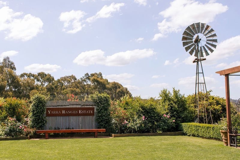 Yarra-Ranges-Estate-Wedding_0030.jpg