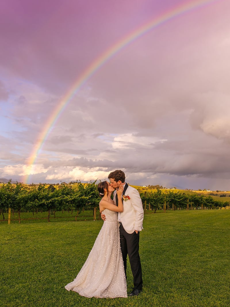 Vue-on-Halcyon-Yarra-Valley-Wedding-Photographer603_2025-05-22-035216_nond.jpg
