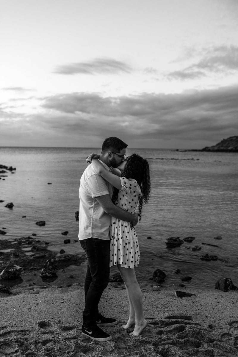 Couples-and-engagement-photography-sessions-near-Melbourne_0029.jpg
