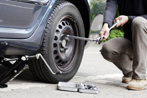 change tire