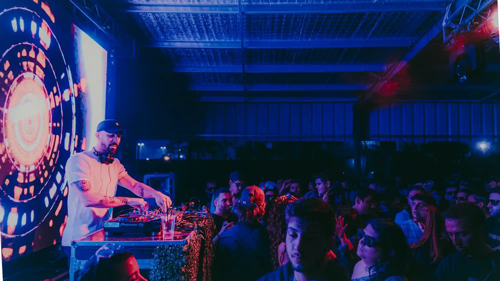 carousel-gallery-image-7