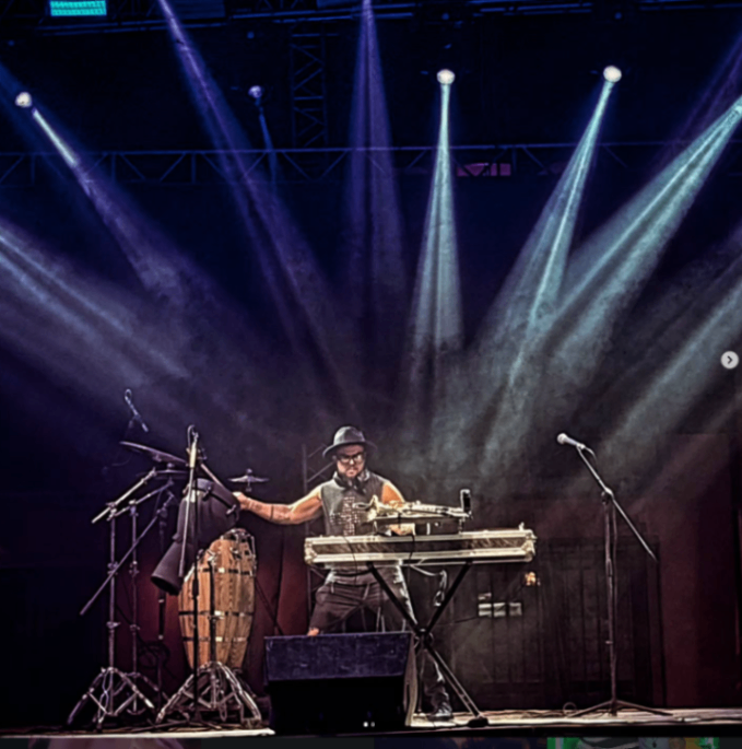 DANNY KHAS — foto 5