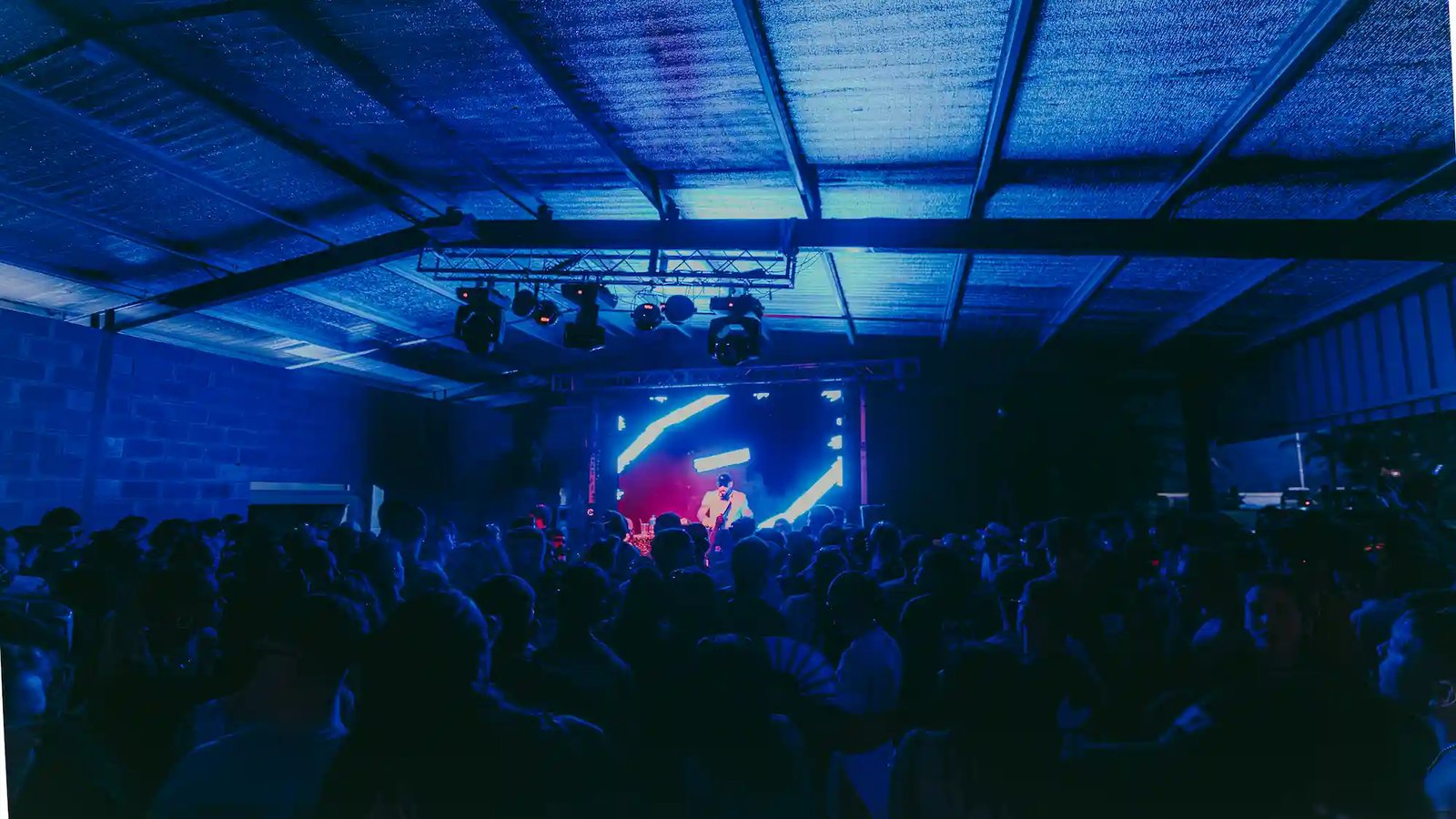 carousel-gallery-image-6